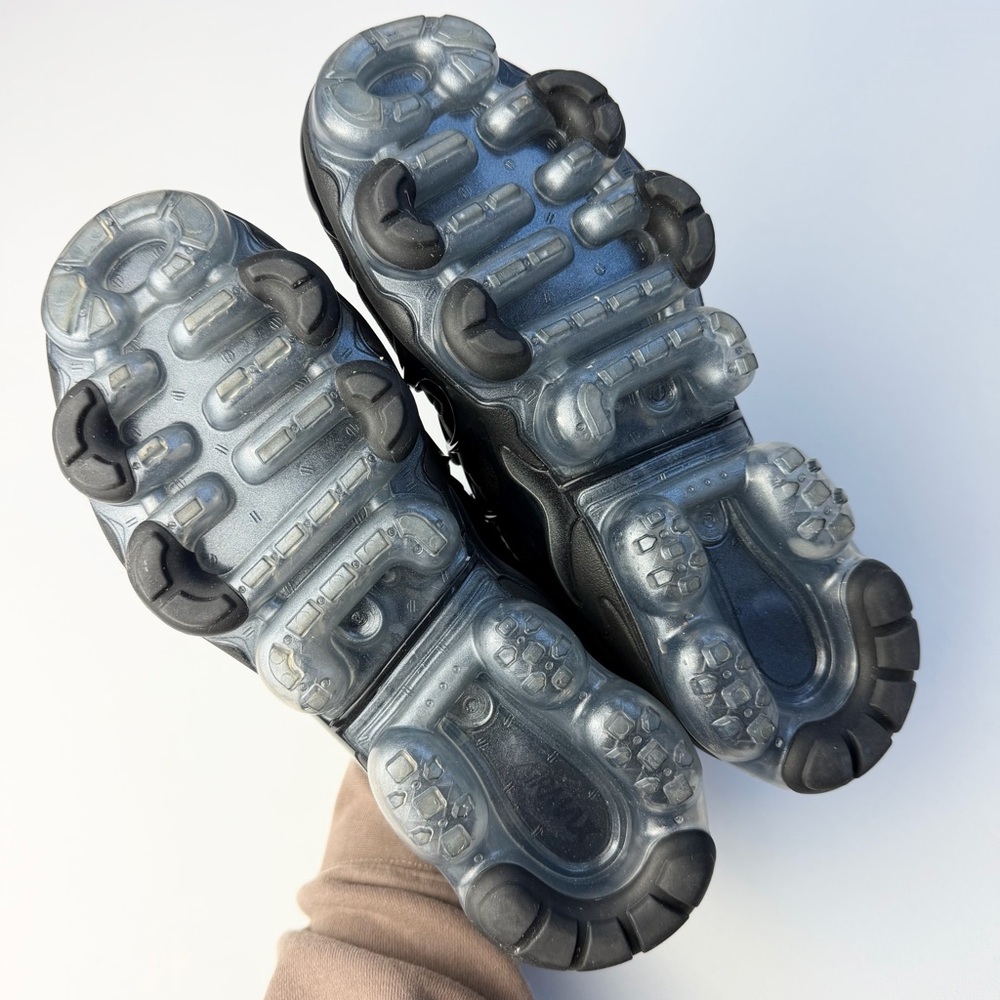 Nike Air Vapor Max Plus Black Sneakers Women’s 7 - Picture 7 of 12